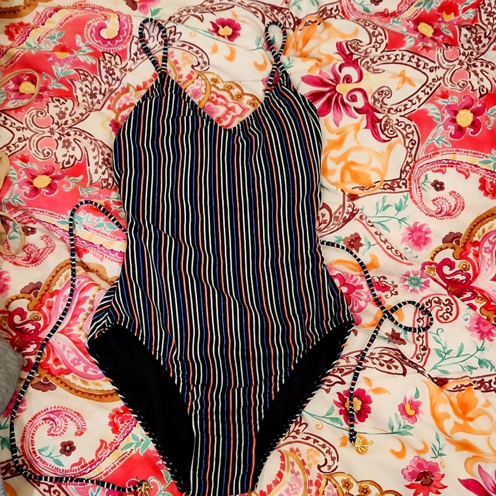 Bathing suit one peice